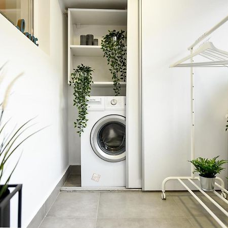 Spacious 1Br In The City Center - Amazing For Extended Stays Bukarest Exteriör bild